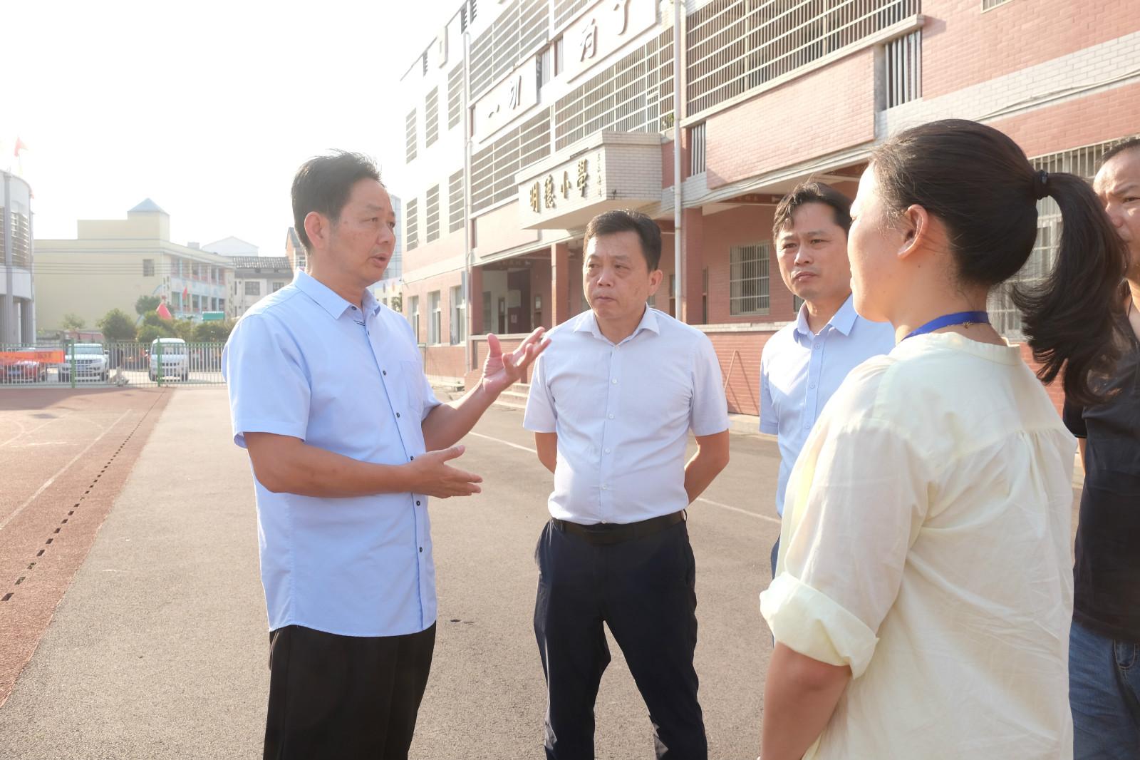 汨罗市小学最新动态报道