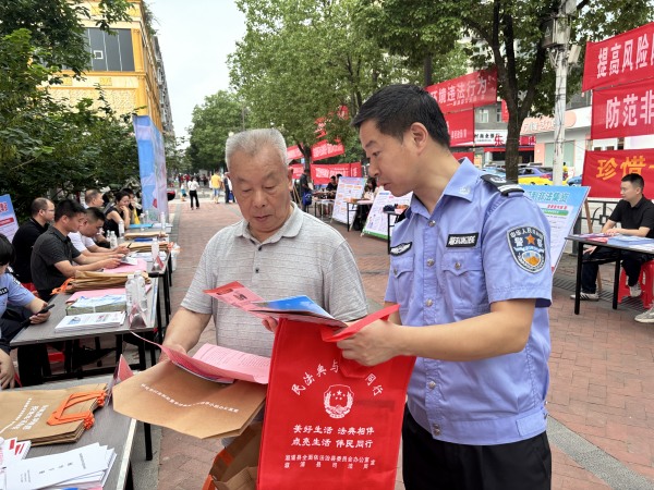 溆浦县司法局新项目探索法治建设创新路径